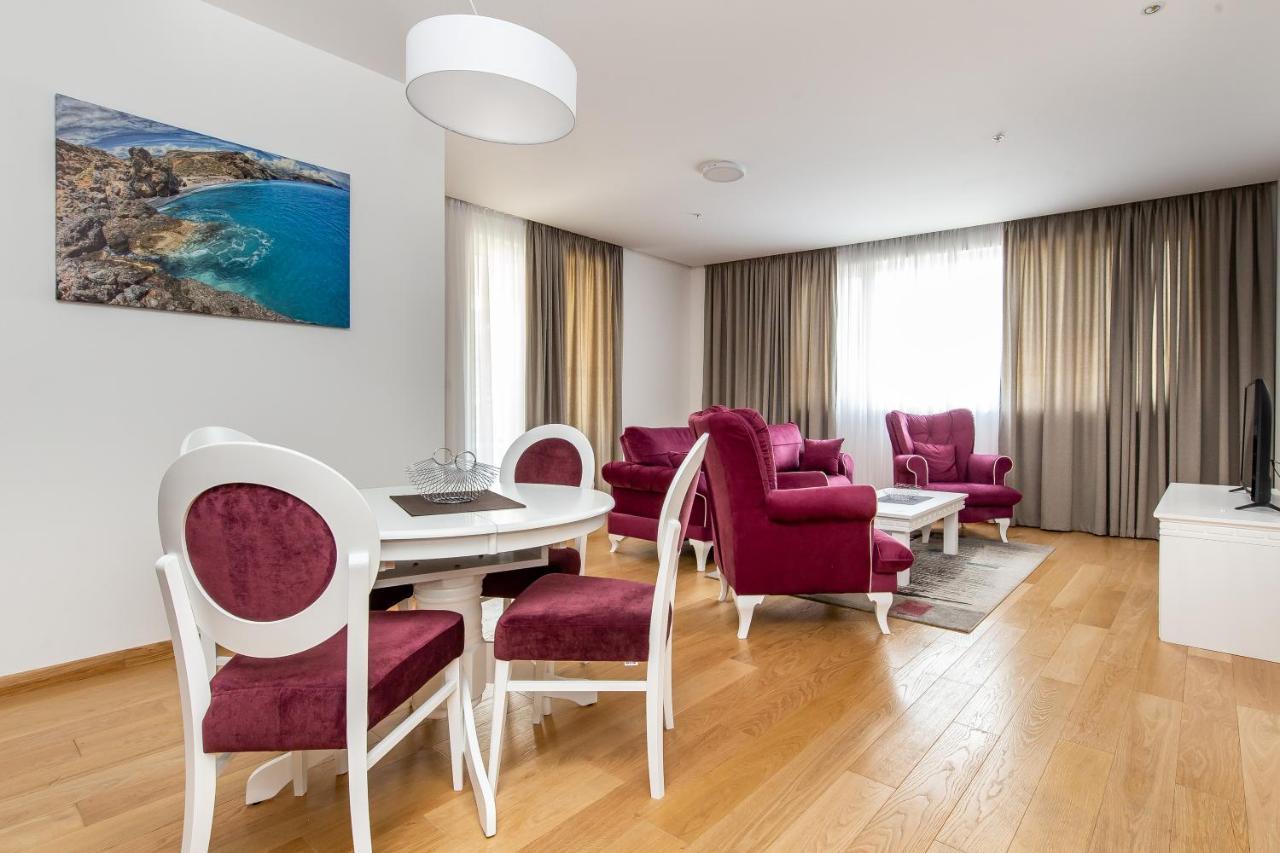 Apartments Lora In Apart-Hotel Budva Exterior foto