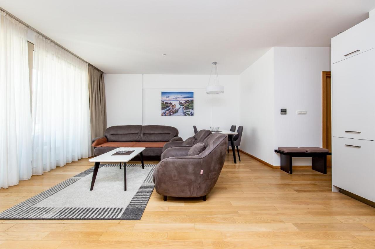 Apartments Lora In Apart-Hotel Budva Exterior foto
