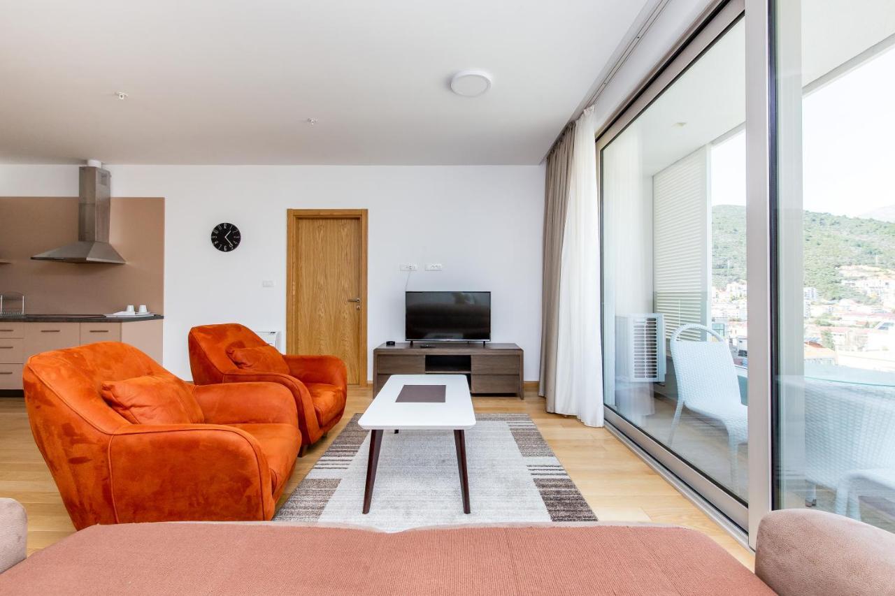 Apartments Lora In Apart-Hotel Budva Exterior foto