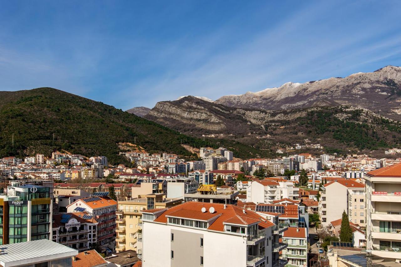 Apartments Lora In Apart-Hotel Budva Exterior foto